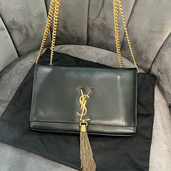 Yves Saint Laurent Handbags - Clearance-YSL Kate Tassel Medium Classic Monogram Bag
